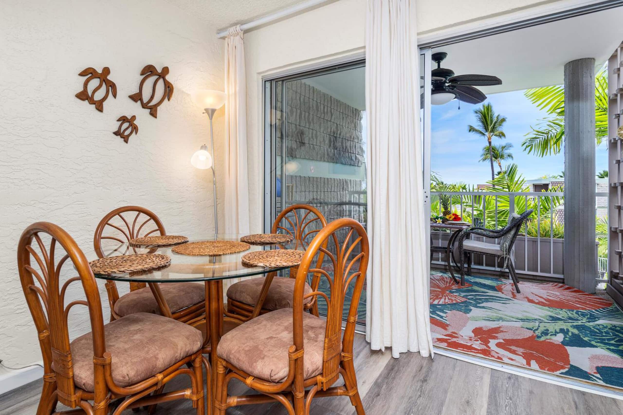 Condo in Kailua-Kona · ★4.86 · 1 bedroom · 2 beds · 1 private bath - Image 20