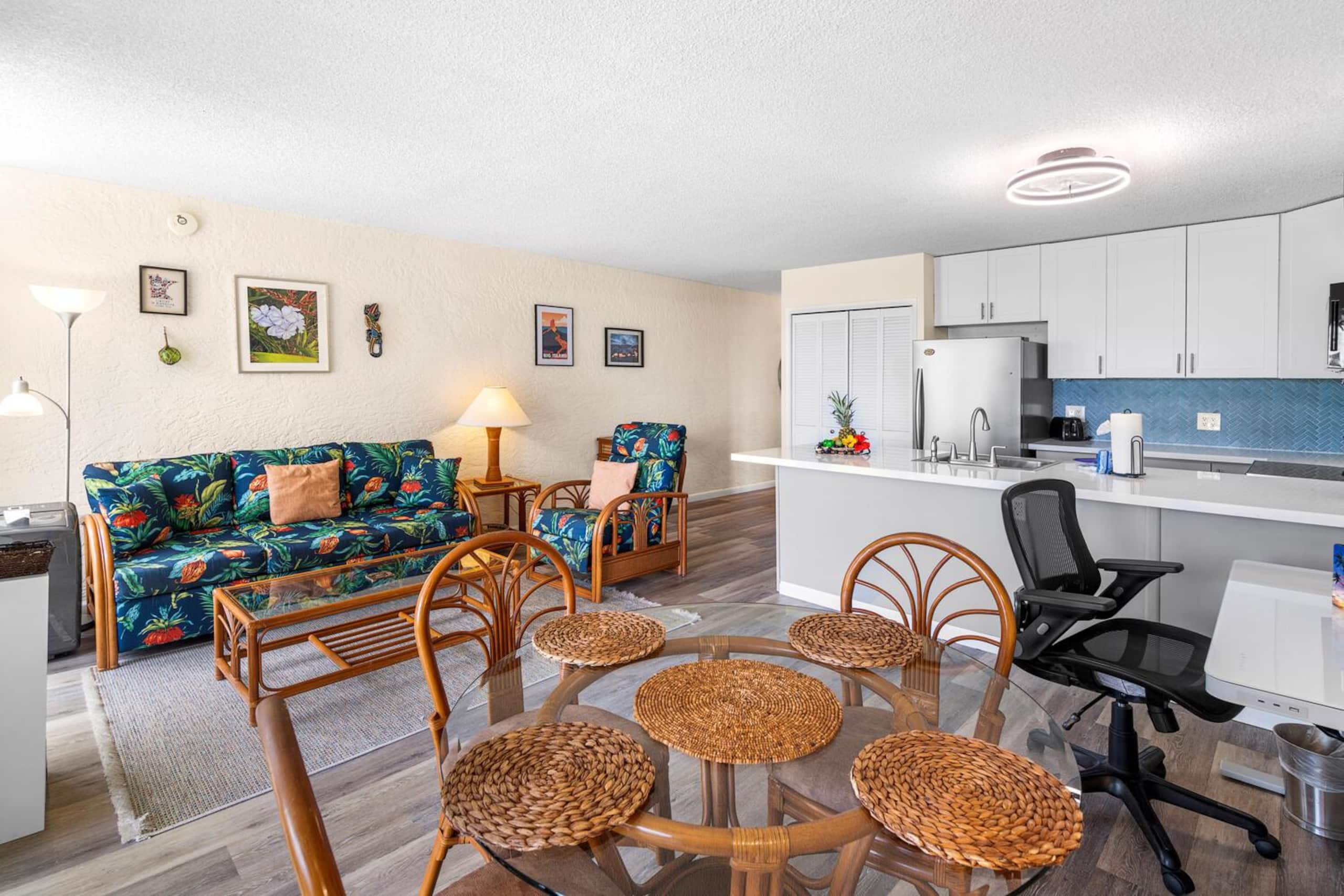 Condo in Kailua-Kona · ★4.86 · 1 bedroom · 2 beds · 1 private bath - Image 18