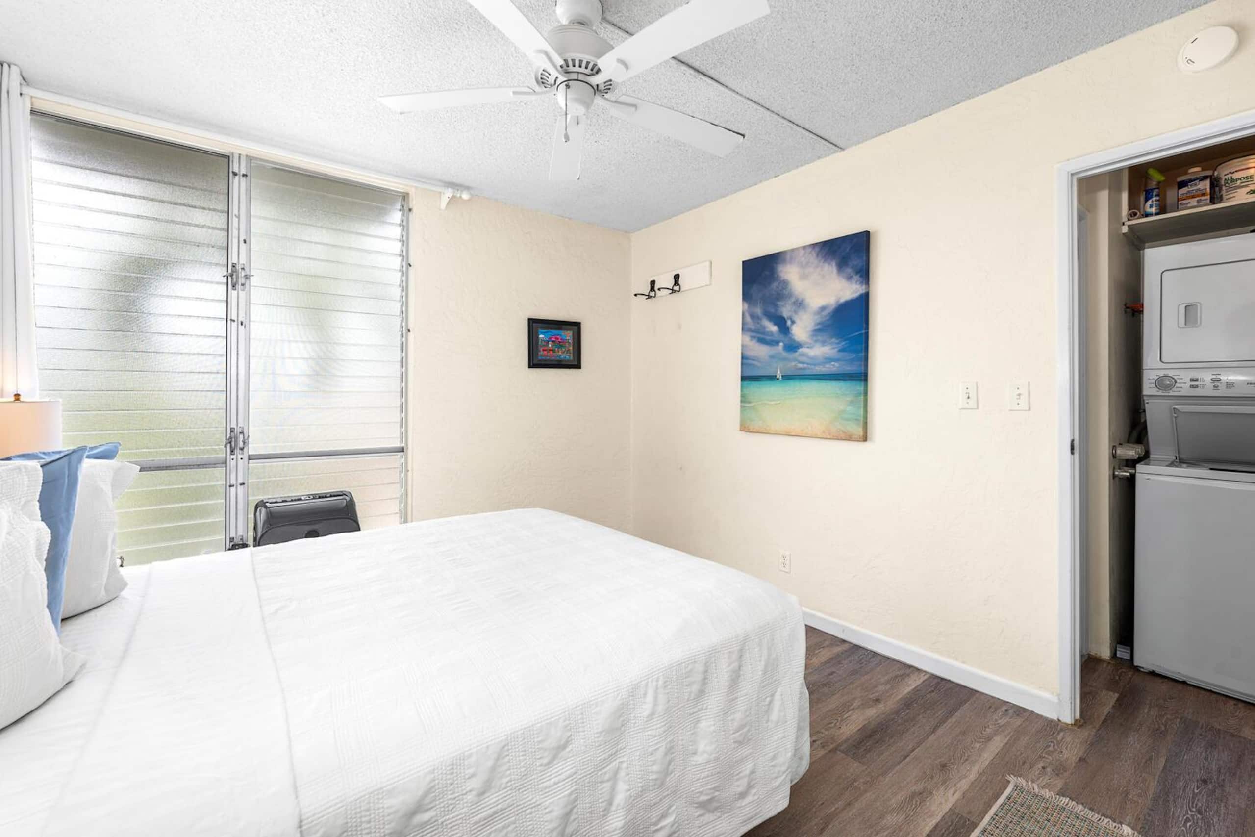 Condo in Kailua-Kona · ★4.86 · 1 bedroom · 2 beds · 1 private bath - Image 13