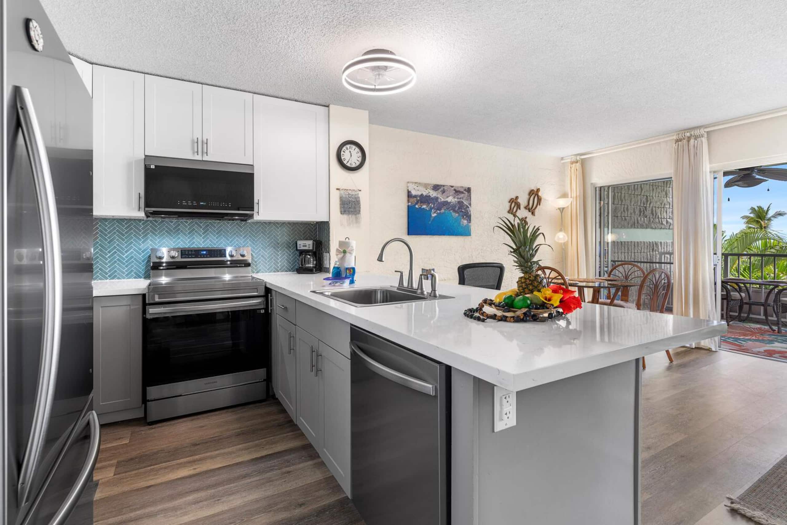 Condo in Kailua-Kona · ★4.86 · 1 bedroom · 2 beds · 1 private bath - Image 8