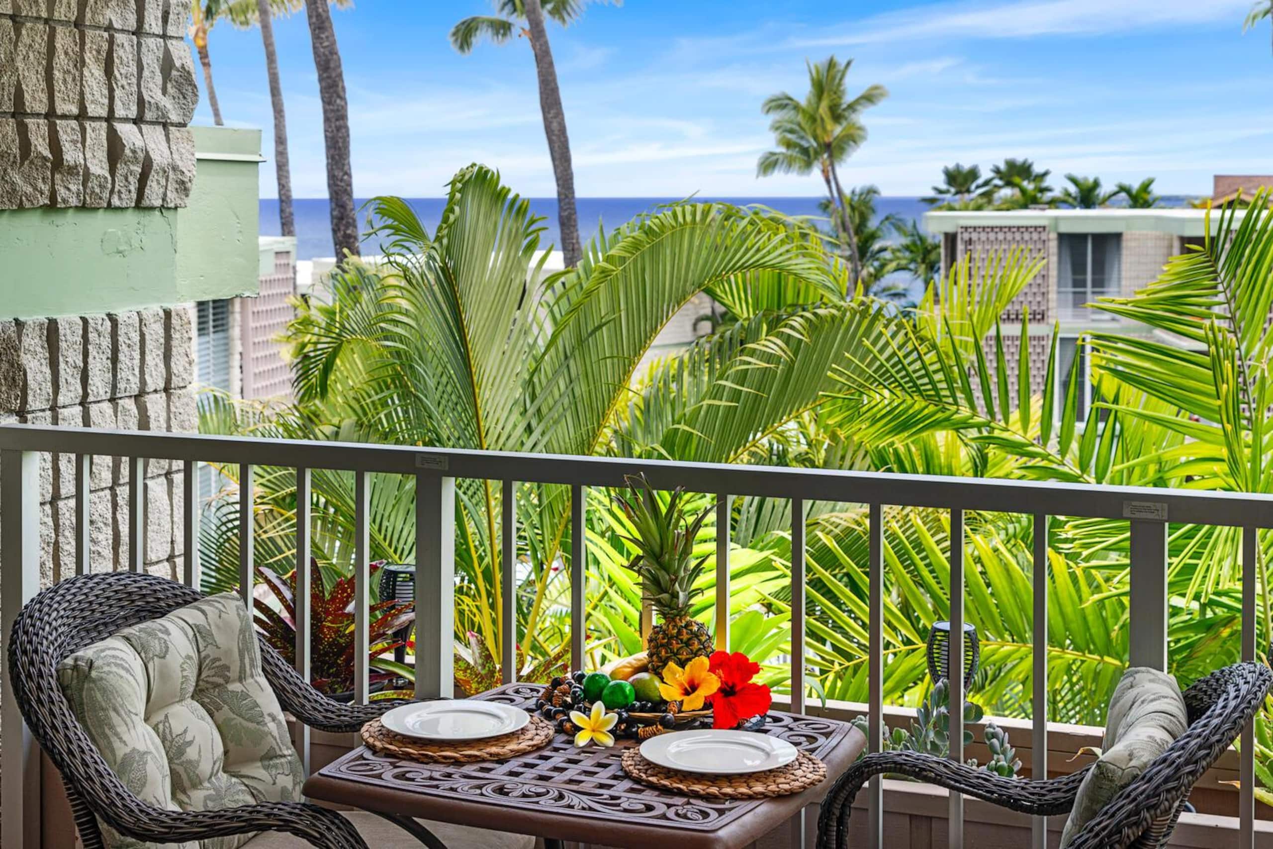 Condo in Kailua-Kona · ★4.86 · 1 bedroom · 2 beds · 1 private bath - Image 1