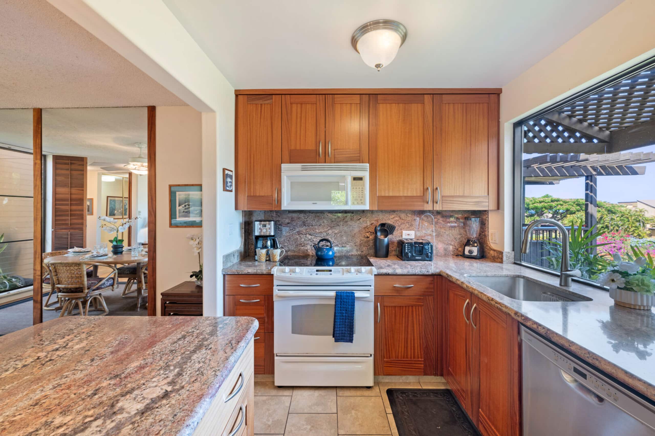Condo in Kihei · ★4.57 · 1 bedroom · 1 bed · 2 private baths - Image 11