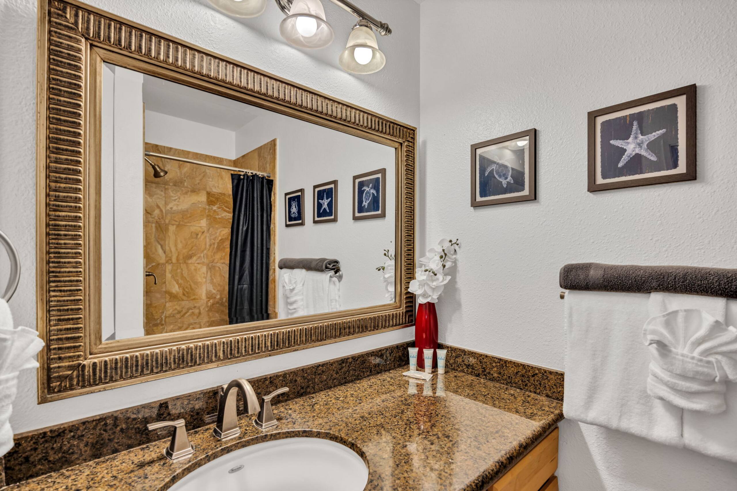 Condo in Kihei · ★5.0 · 1 bedroom · 2 beds · 2 baths - Image 10