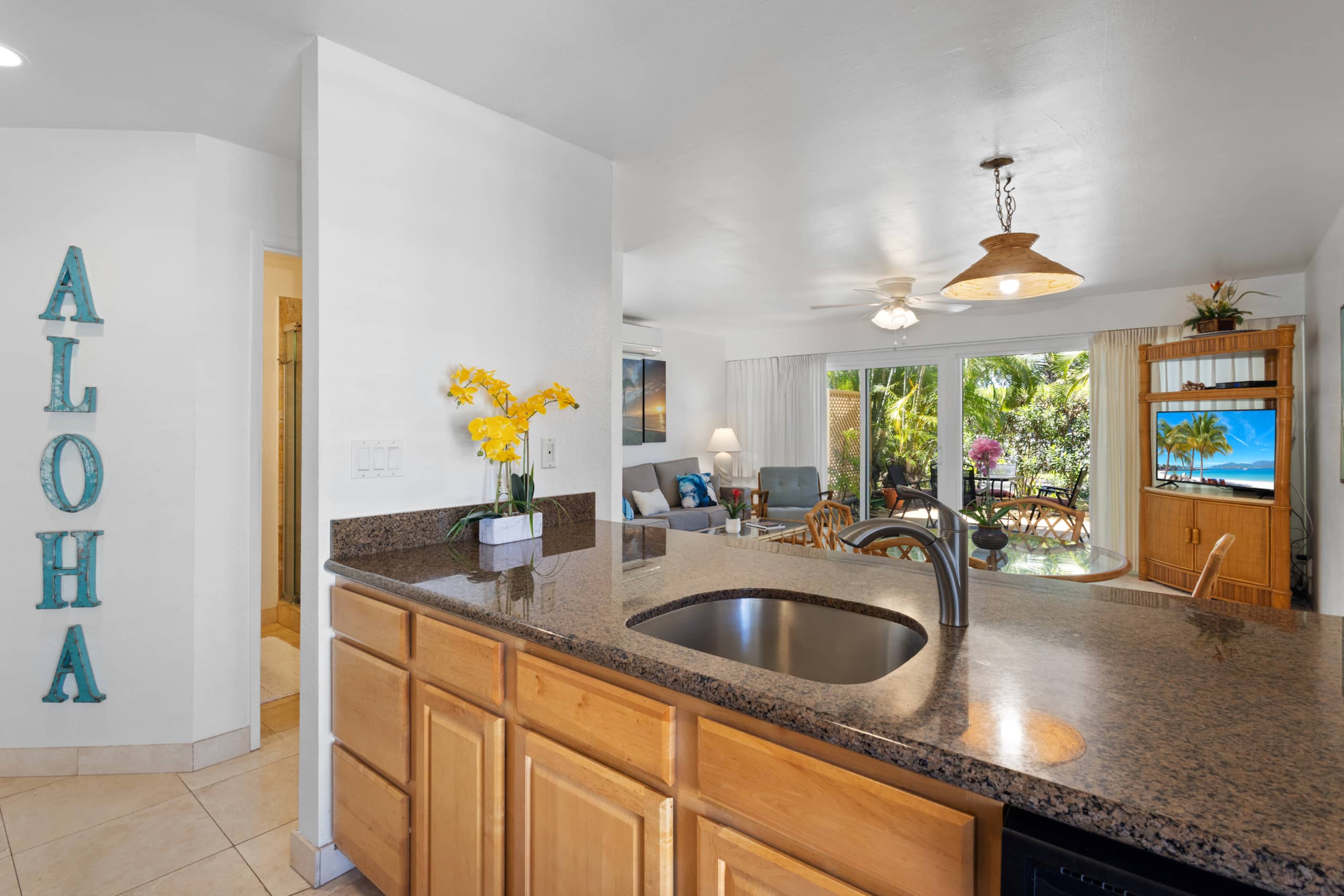 Condo in Kihei · ★5.0 · 1 bedroom · 2 beds · 2 baths - Image 5