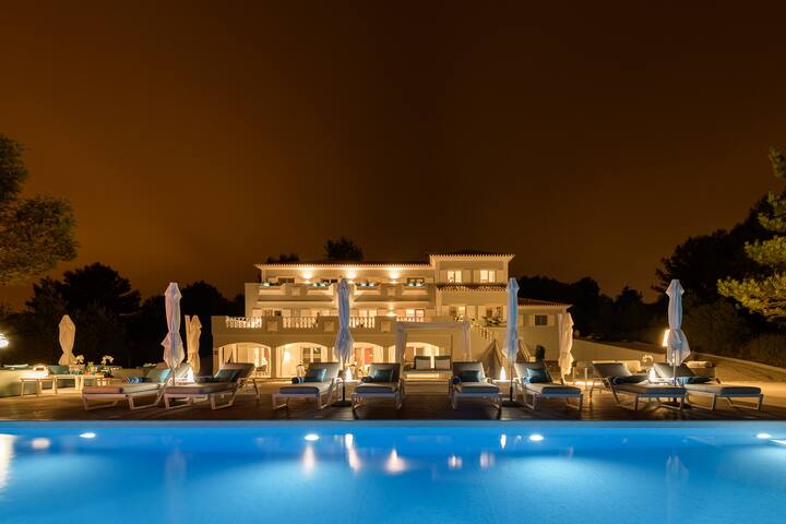 Quinta da Serra | Pool & Jacuzzi | Sintra View gallery image 4