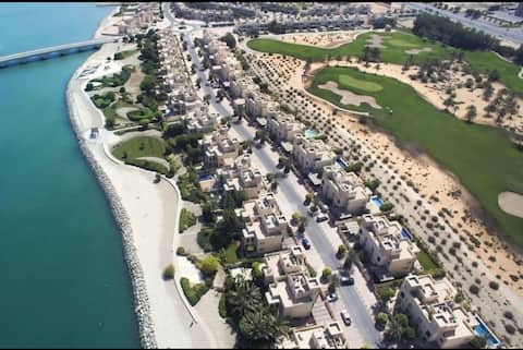 Private Beach 1BR~Yacht Club~WorkSpace~Pool~Gym