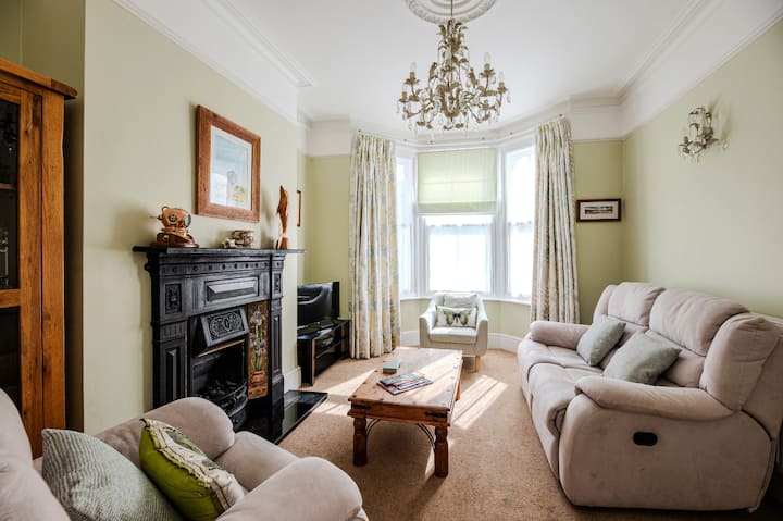Seaside Townhouse With Parking Near Viking Bay - Broadstairs