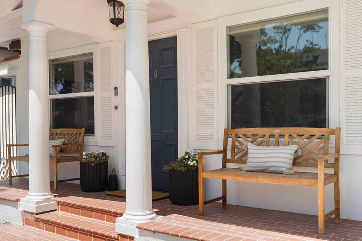 Belmont Shore Beach Home with Private Pool & Spa gallery image 5