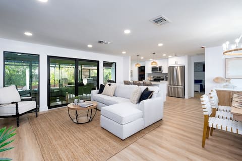 Resort-Style Oasis, 7 min Walk to Beach/JW Marriot