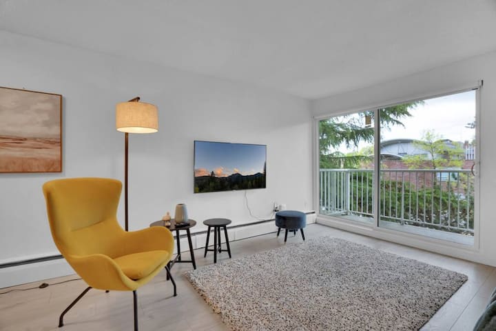 Studio Living On Main Street - Vancouver