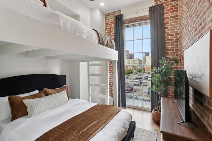 Bedroom 5 | Queen over Queen Bunk Bed with Ensuite Bathroom | Second Floor