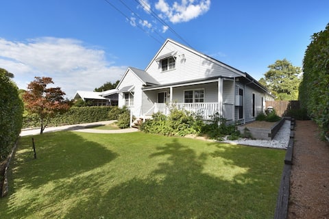 Alleura House