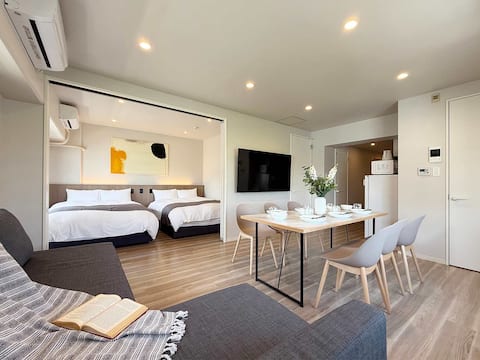 Family-Sized Apt Near Peace Park with River View