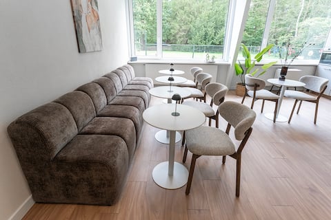 Nature Lodge  Tilburg,  16 beds