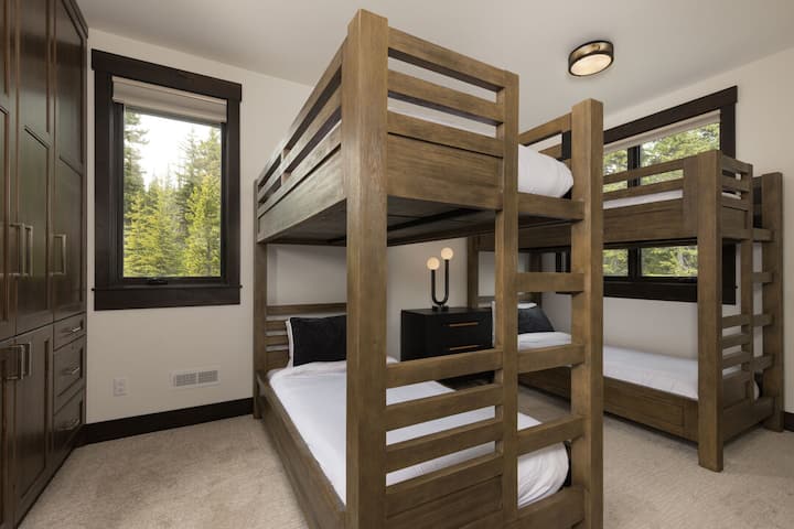 Two Twin-size Bunk Beds | Upper Level