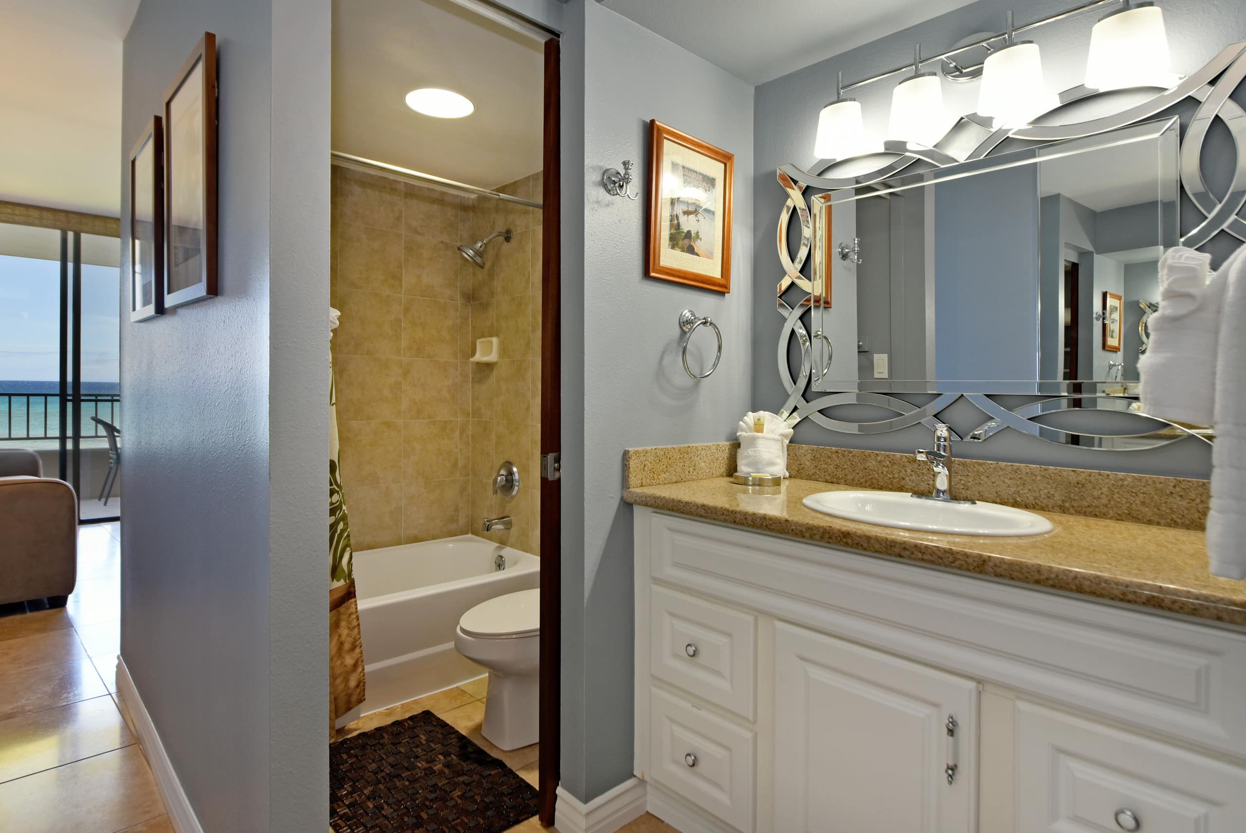 Condo in Lahaina · ★4.68 · 1 bedroom · 2 beds · 1 bath - Image 13