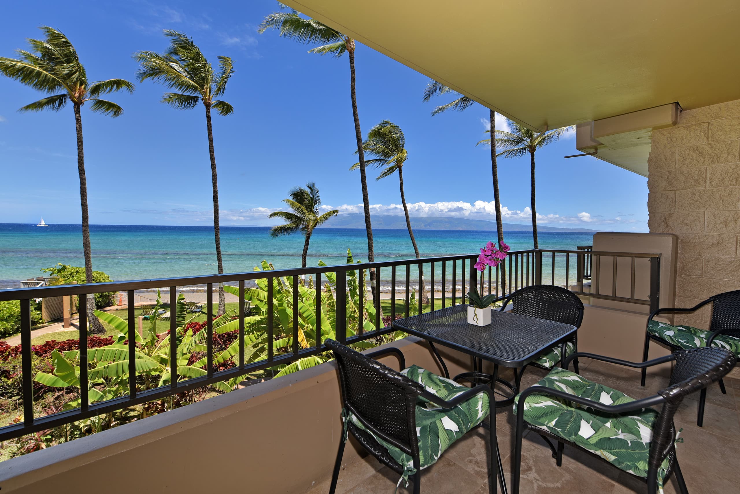 Condo in Lahaina · ★4.68 · 1 bedroom · 2 beds · 1 bath - Image 21