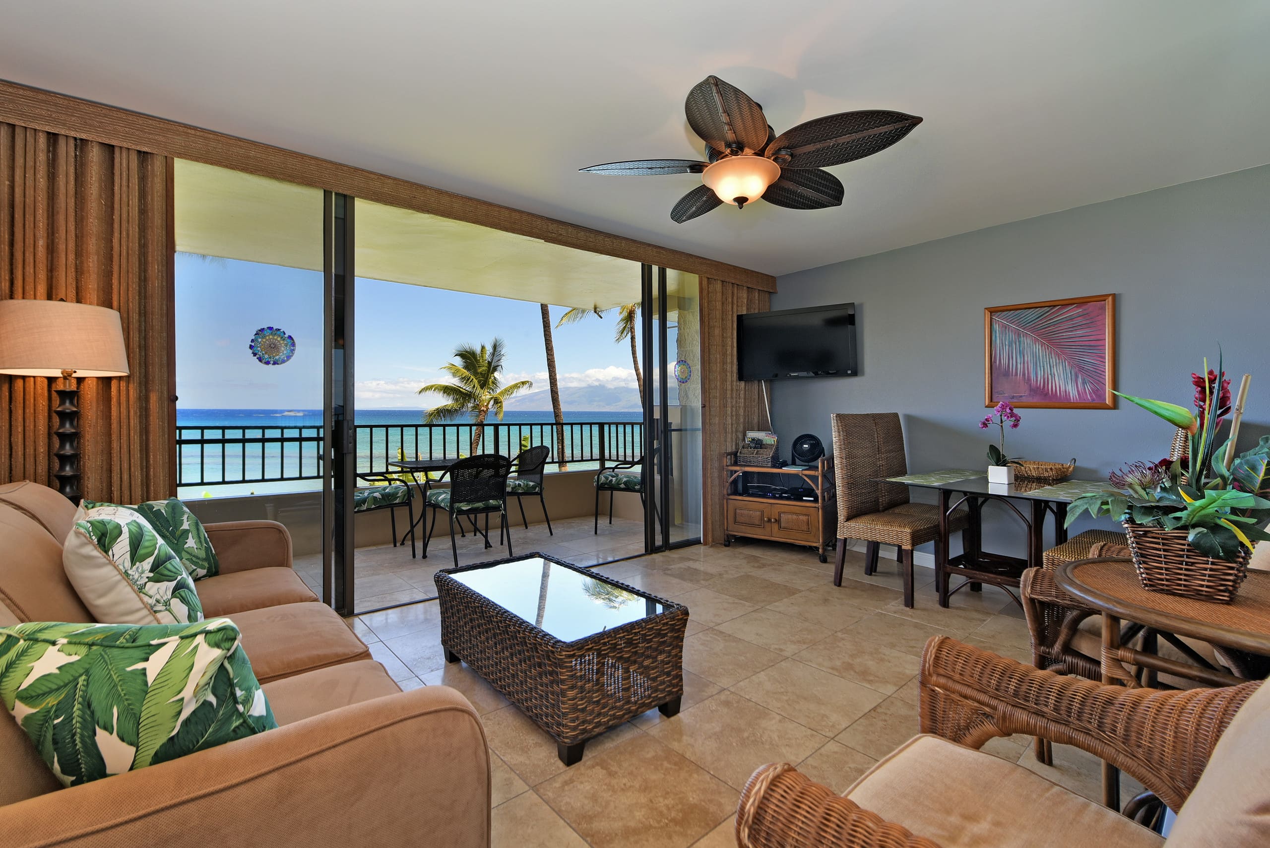 Condo in Lahaina · ★4.68 · 1 bedroom · 2 beds · 1 bath - Image 4