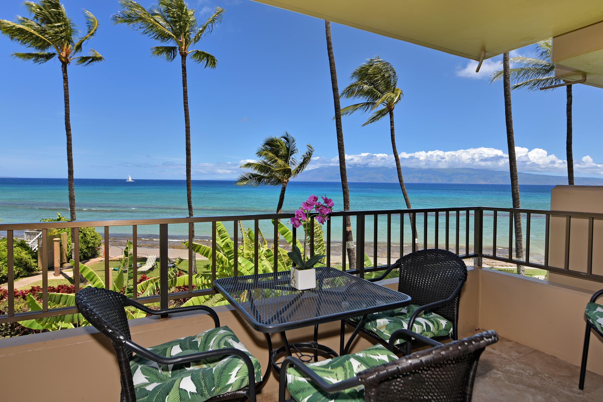 Condo in Lahaina · ★4.68 · 1 bedroom · 2 beds · 1 bath - Image 19