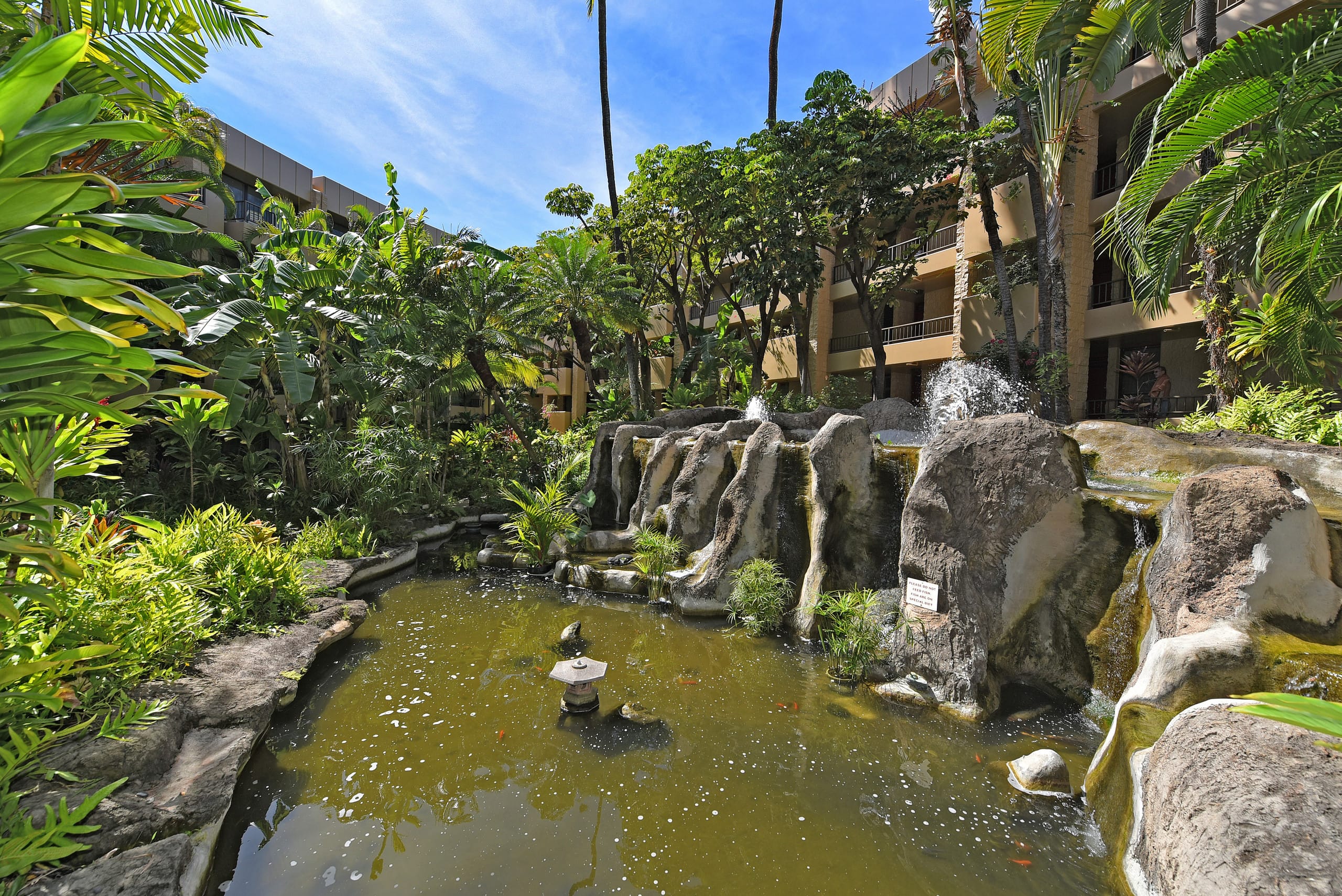 Condo in Lahaina · ★4.68 · 1 bedroom · 2 beds · 1 bath - Image 25