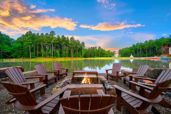 Bravo Cabin Rentals managed Airbnb listing 3