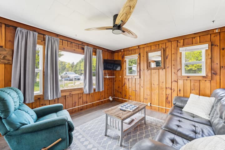 #2 | Cozy & Easy - Steps To The Sand - Oscoda, MI