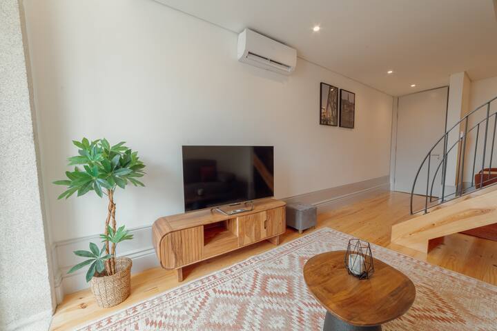Heart Of Porto Apartment F Duplex by Vacationy gallery image 2