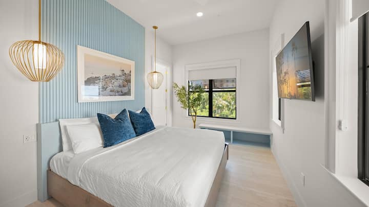 1-ci Qonaq Səviyyəsi - Yataq Otağı 5 - Kral Ölçüsü Yataq və Otaq Hamam Otağı