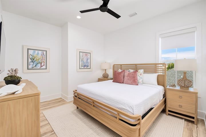 მე-2 სართული - დიდი საძინებელი სააბაზანოთი