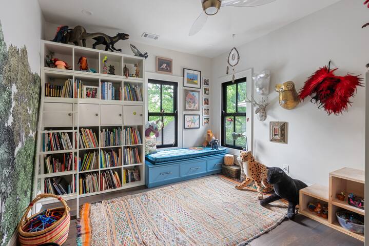 Abode Sauvage- FIFA Near Benz Std, Spa Thtr, Gym