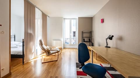 Top Airbnb: Cozy apartment near the races in Les Perrières