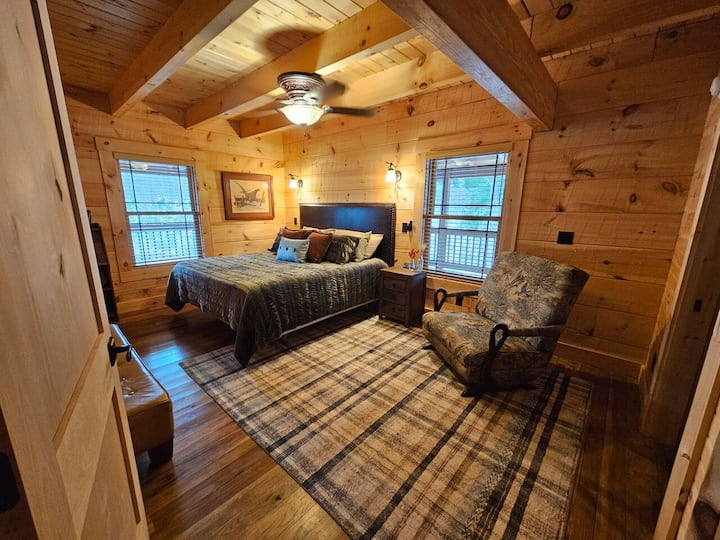 King bed main floor
