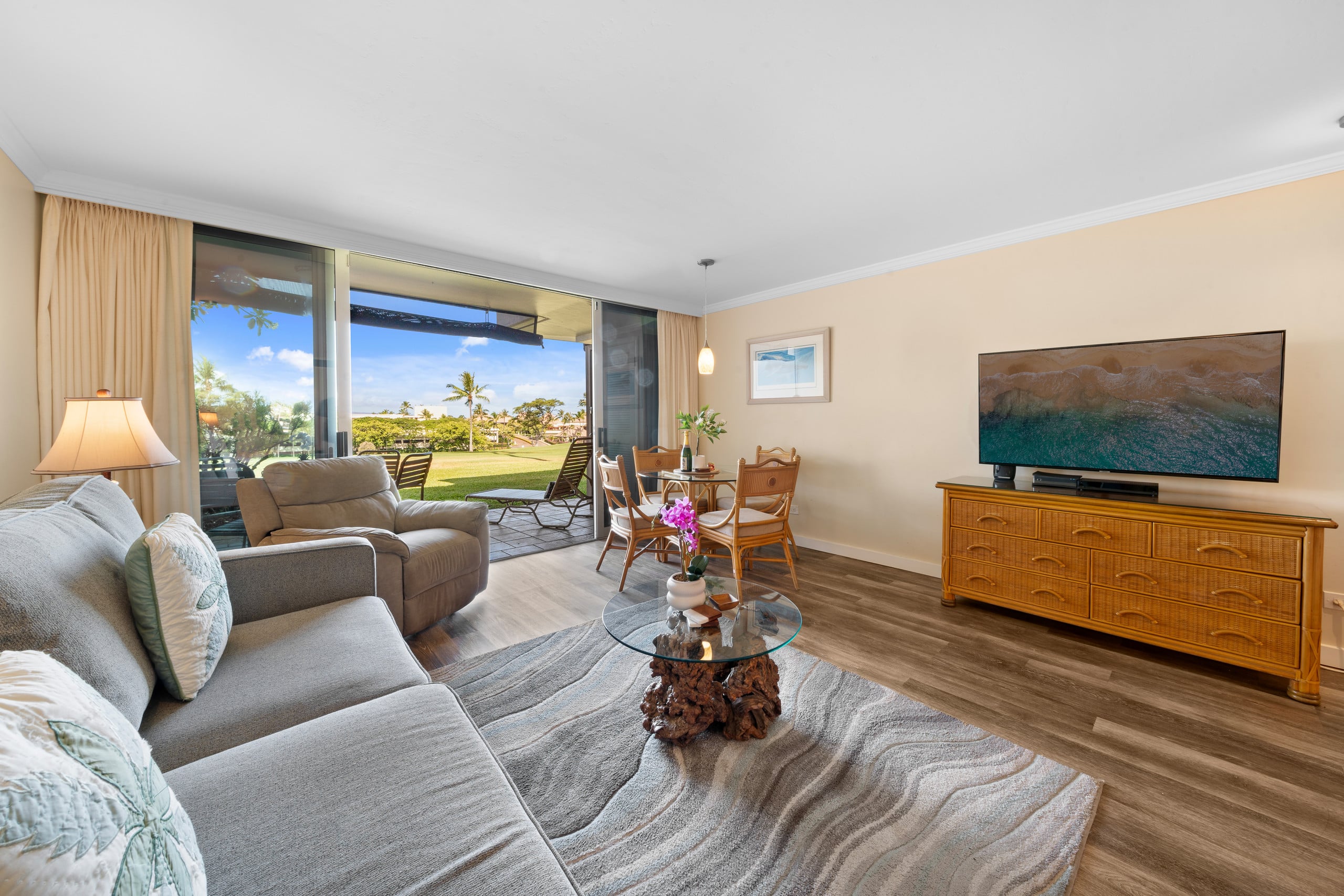 Condo in Lahaina · ★4.8 · 1 bedroom · 1 bed · 1 bath - Image 8