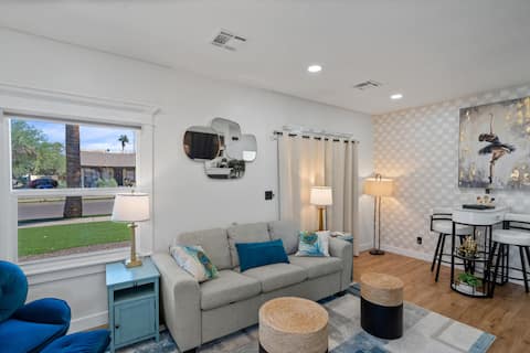 Top performing Airbnb: Historic Charm • Pool + Casita • Downtown Phoenix in Encanto