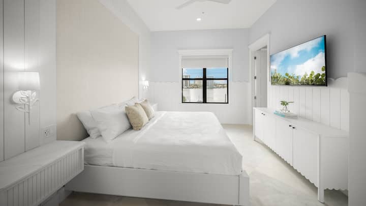 Საძინებელი 5 - დიდი ზომის საწოლი და სააბაზანო