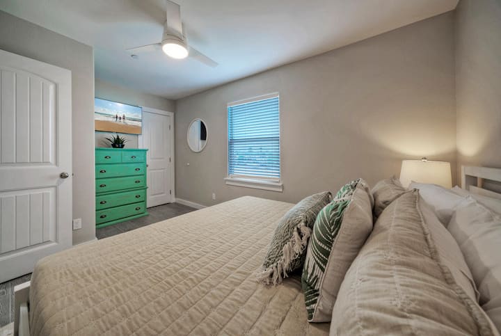 El dormitorio 4 cuenta con una cama King. (Érase una vez una marea)