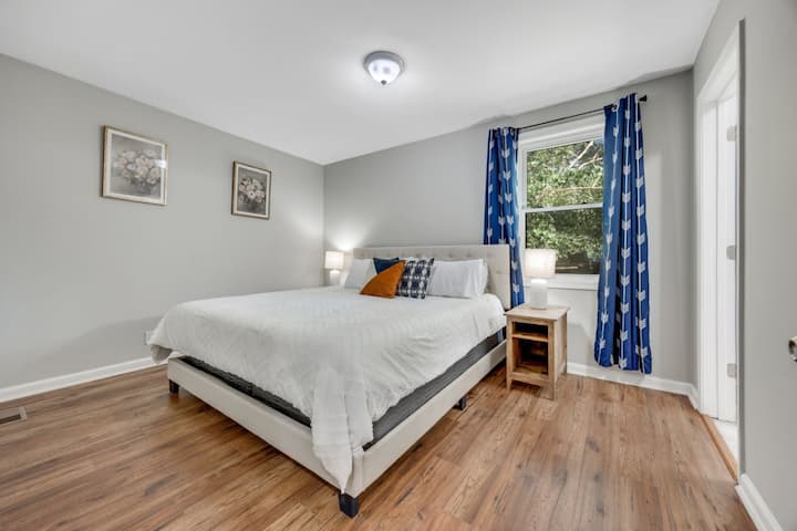 Dormitorio 1 | Cama king con baño privado.