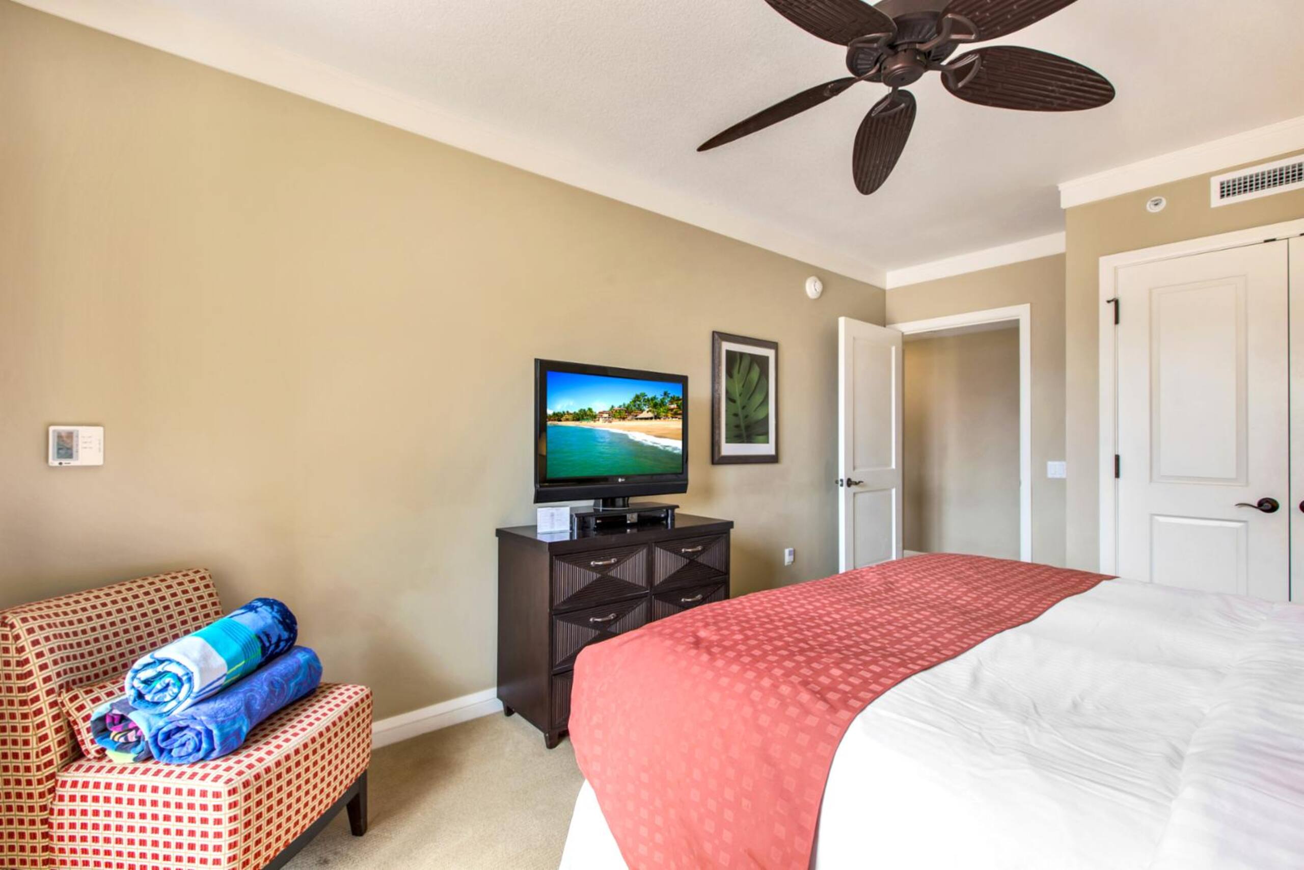 Condo in Lahaina · ★4.4 · 2 bedrooms · 3 beds · 2 baths - Image 10