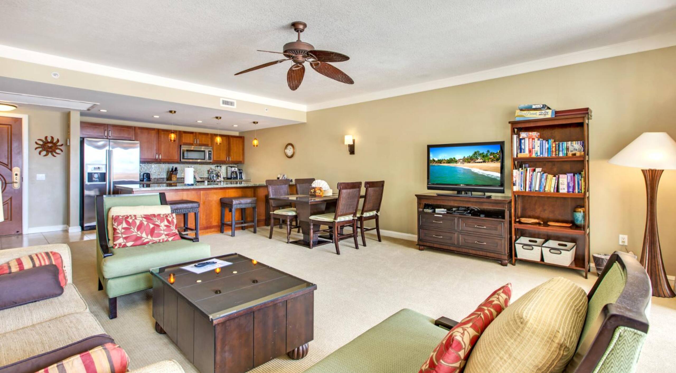 Condo in Lahaina · ★4.4 · 2 bedrooms · 3 beds · 2 baths - Image 1
