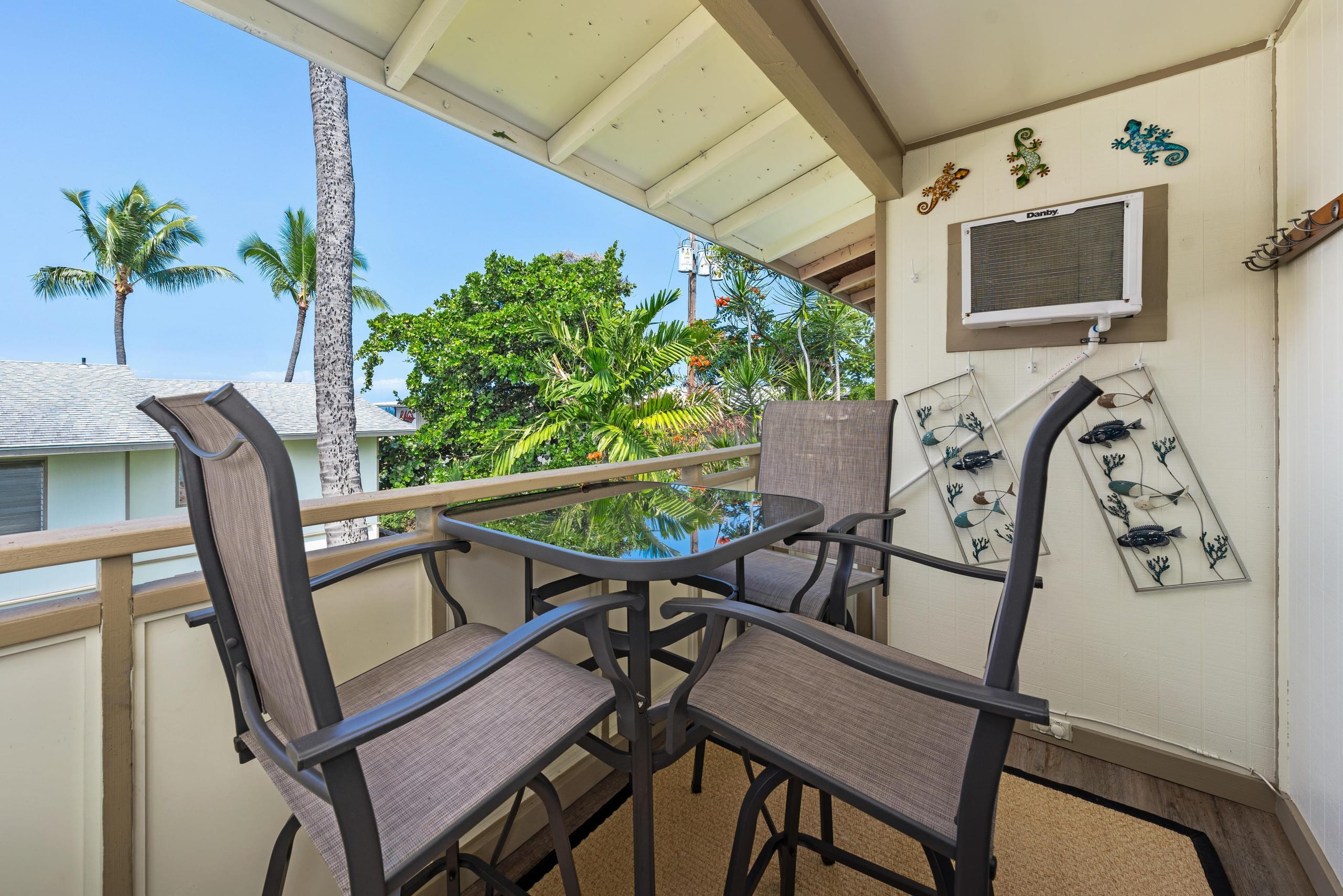 Condo in Kailua-Kona · ★5.0 · 2 bedrooms · 3 beds · 1 shared bath - Image 1