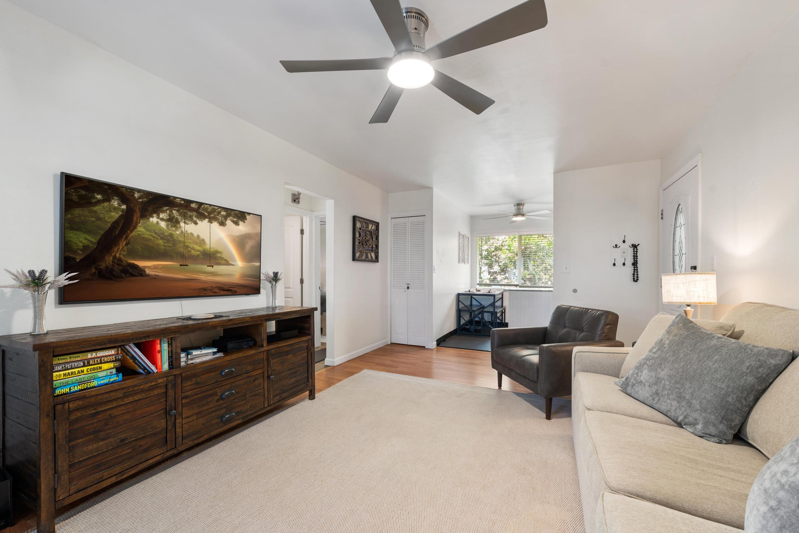 Condo in Kailua-Kona · ★5.0 · 2 bedrooms · 3 beds · 1 shared bath - Image 7