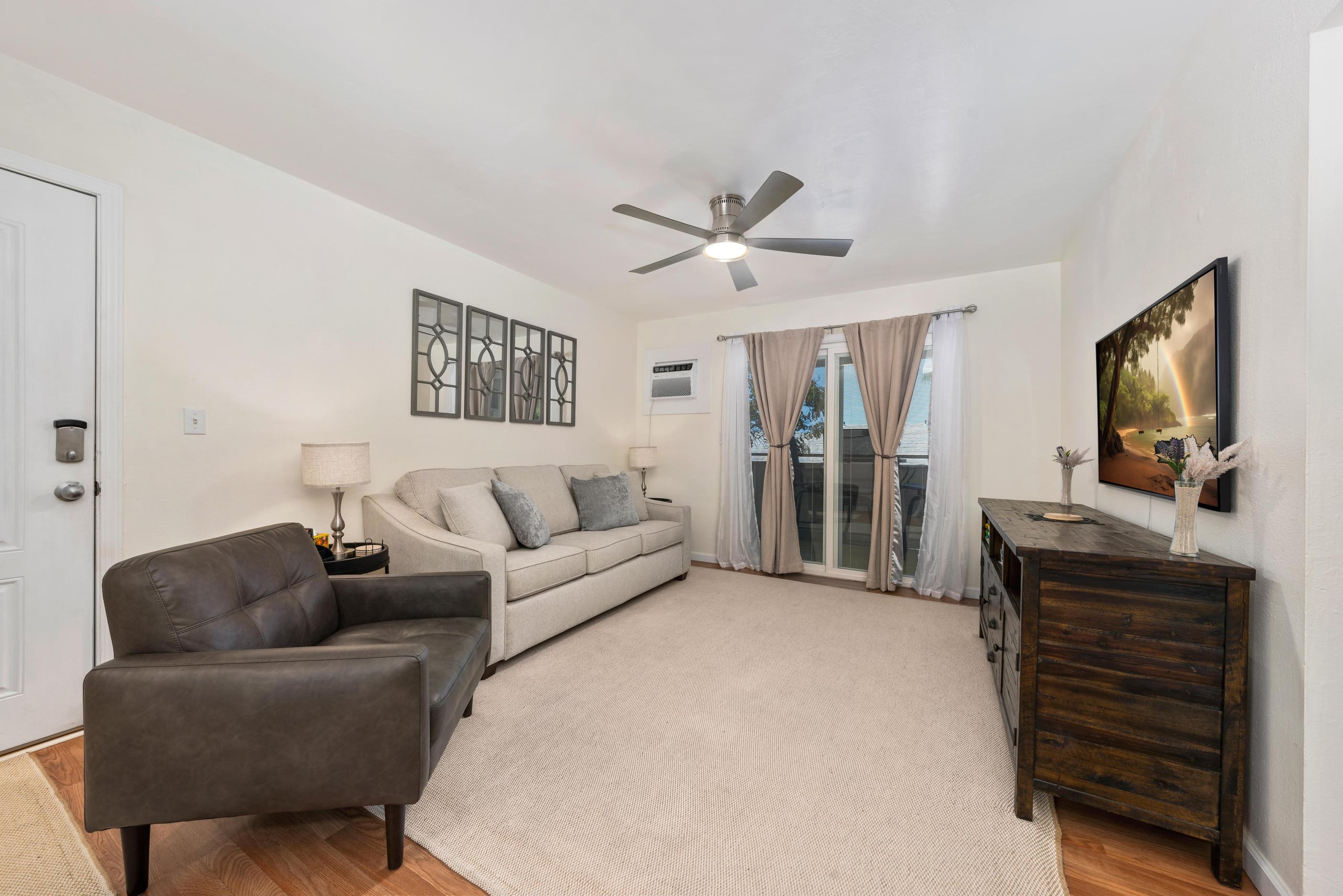 Condo in Kailua-Kona · ★5.0 · 2 bedrooms · 3 beds · 1 shared bath - Image 6