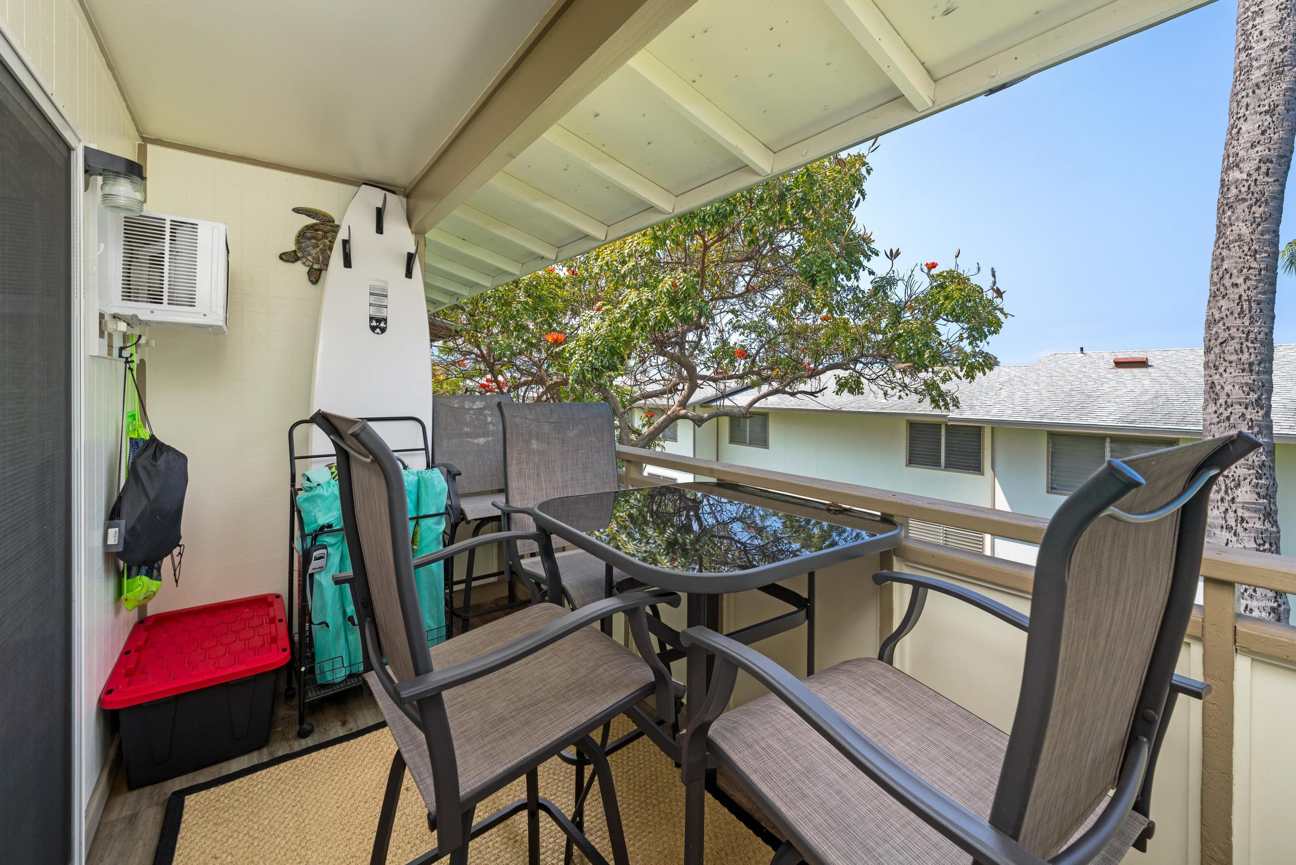 Condo in Kailua-Kona · ★5.0 · 2 bedrooms · 3 beds · 1 shared bath - Image 12