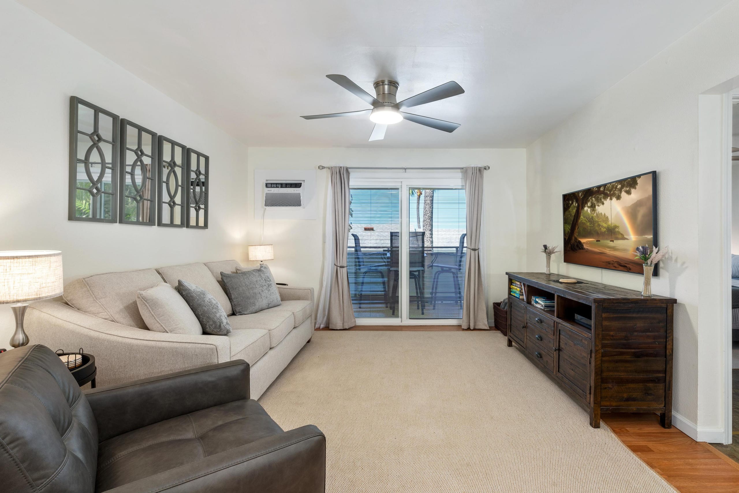 Condo in Kailua-Kona · ★5.0 · 2 bedrooms · 3 beds · 1 shared bath - Image 2
