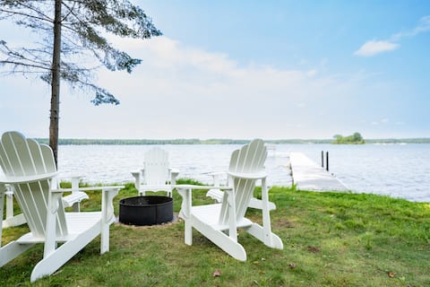 *Top Rated* Cozy Lake Cottage Big St. Germain