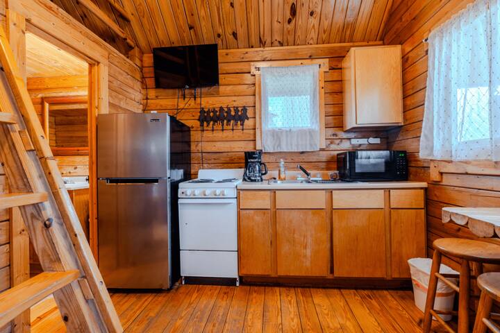 Waters Edge At Roberts Resorts managed Airbnb listing 2