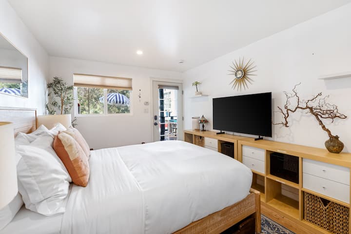 Spavaća soba 3 ima bračni krevet (1,6x2).