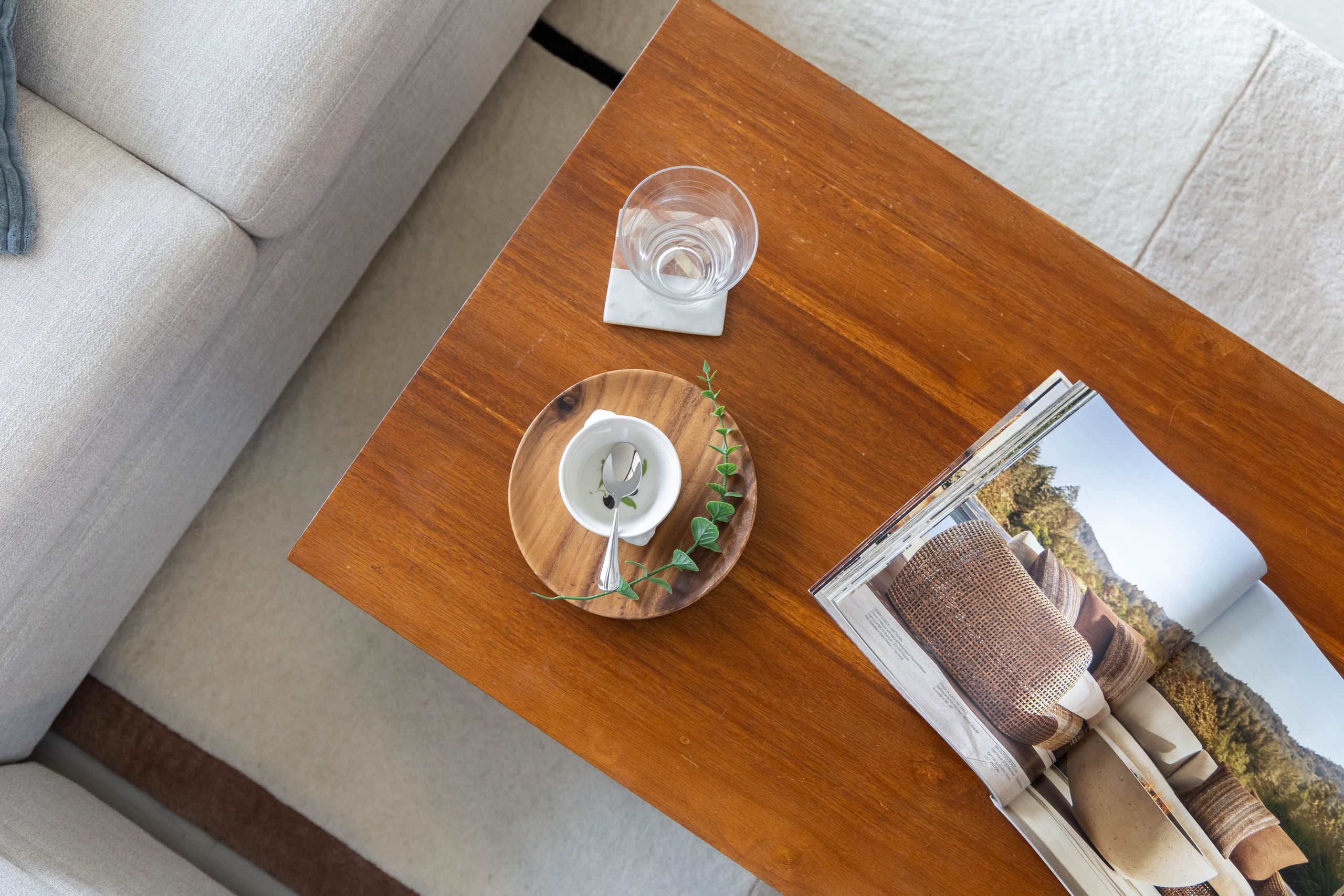 Waikiki condo w/ lanai & mountain views - Image 10