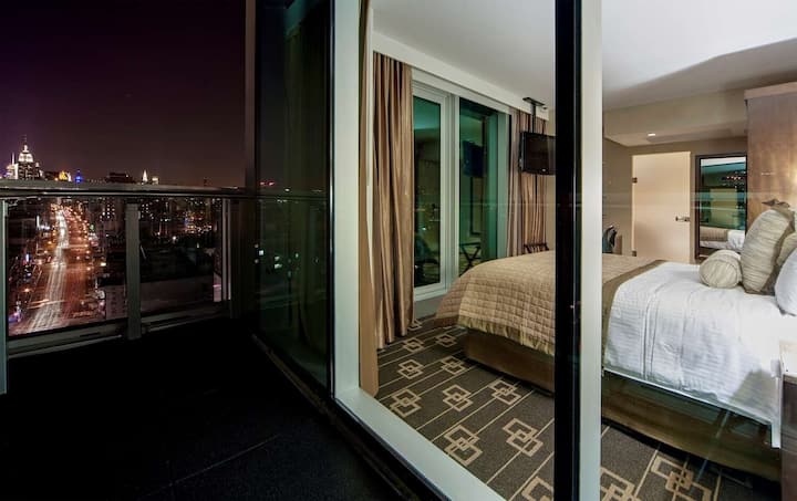 Wyndham Chinatown | 2 Queen Rooms | Pets Allowed - Brooklyn, NY