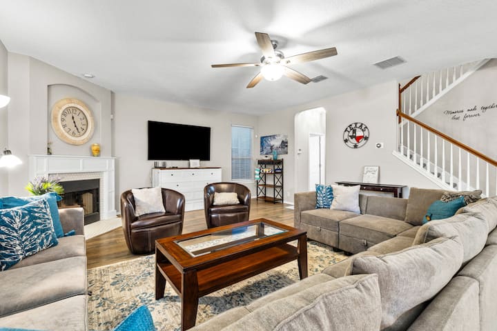 San Antonio 4br | Pool + Game Room, River Walk - San Antonio, TX